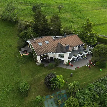 Superbe Villa Avec Piscine Interieure, Sauna, Jacuzzi Et Salle De Sport Lucinges Extérieur photo