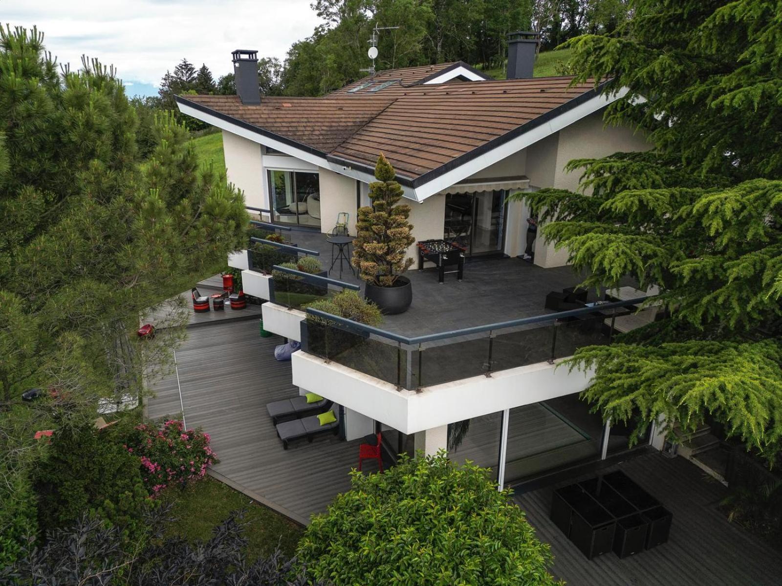 Superbe Avec Piscine Interieure, Sauna, Jacuzzi Et Salle De Sport Villa *